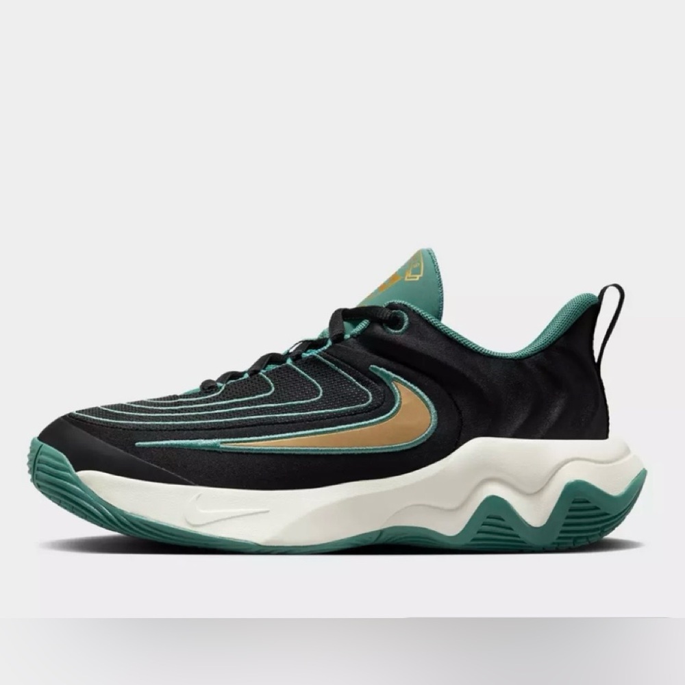 Nike Big Kids' Nike Giannis Immortality 4 Basketball Shoes size 5.5Y